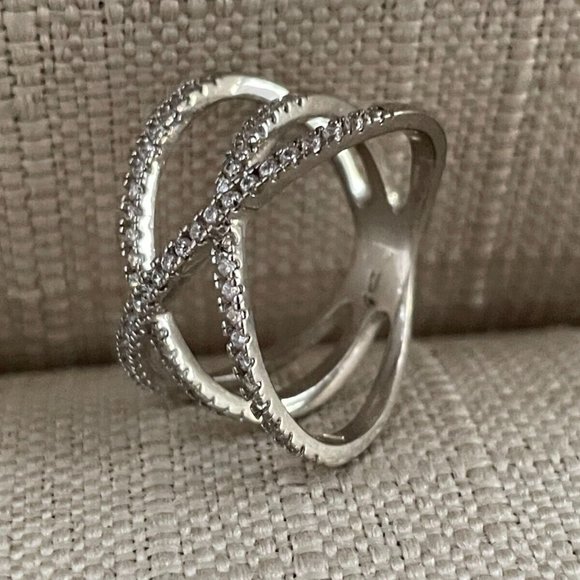 Jewelry - Women Rings Silver Tone Crystal accent Fashion Jewelry Ring Size 8 Unbranded